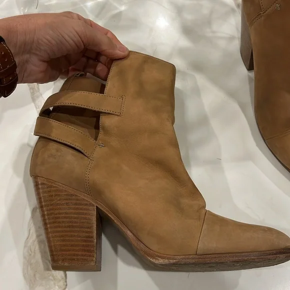 Rag & Bone Harrow ankle boot with 3.5” heel in tan buckskin leather - Picture 7 of 7